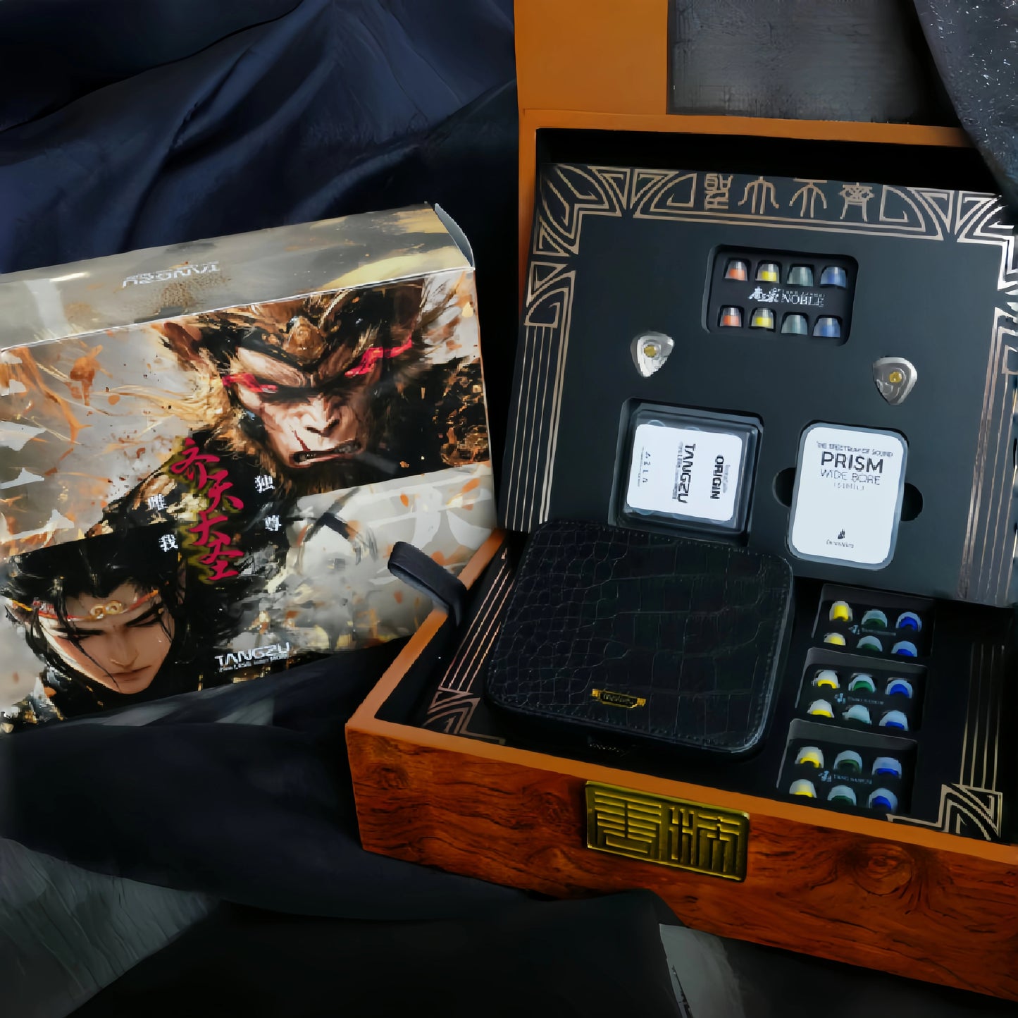 Audione TANGZU THE KING WUKONG 1DD+6BA+4EST In-ear monitors