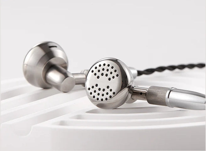 Flat head earplugs