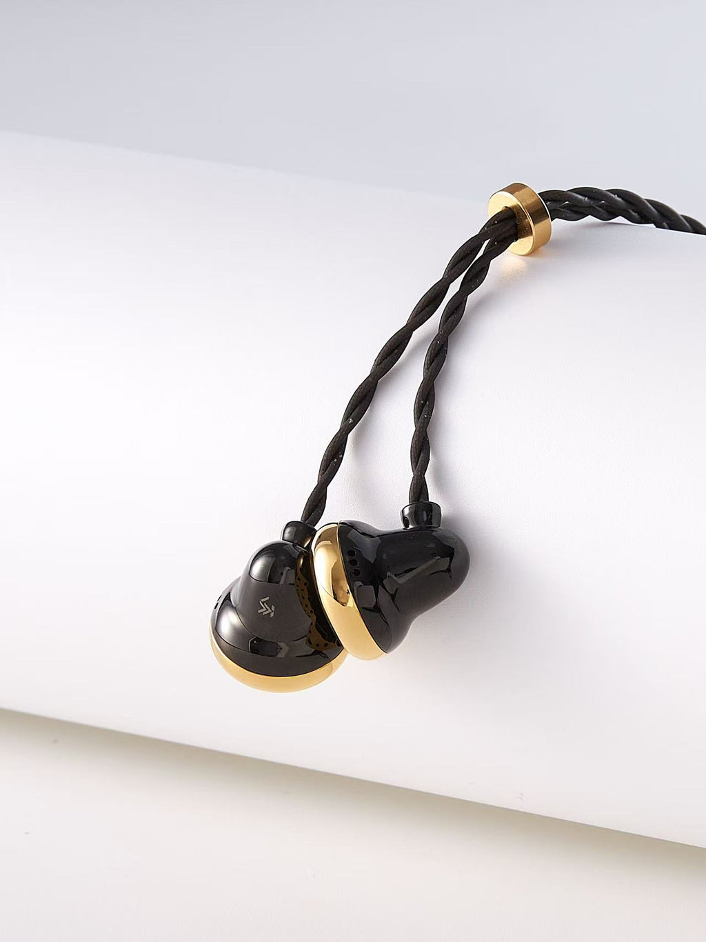 Temperament Black Bell