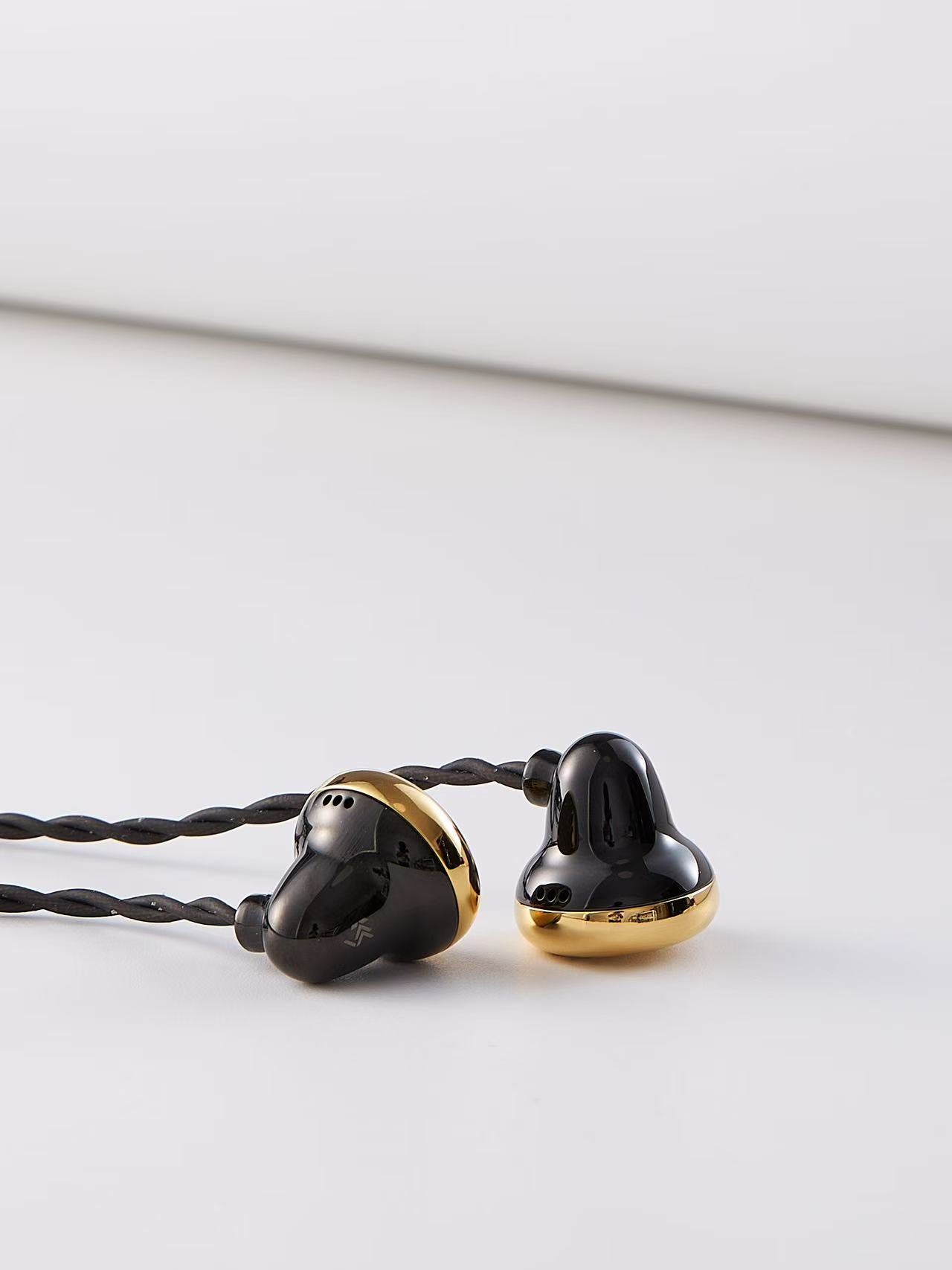 Temperament Black Bell