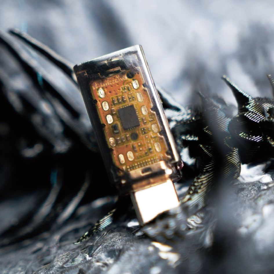 HE Zhang Ba She Mao Type-c to 4.4  Audio adapter